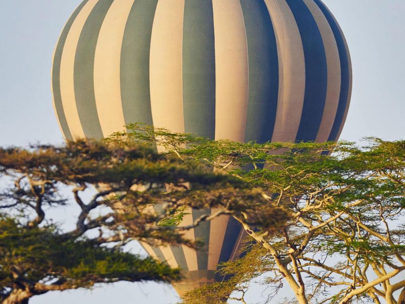 Hot-air-balloon-At-Serengeti